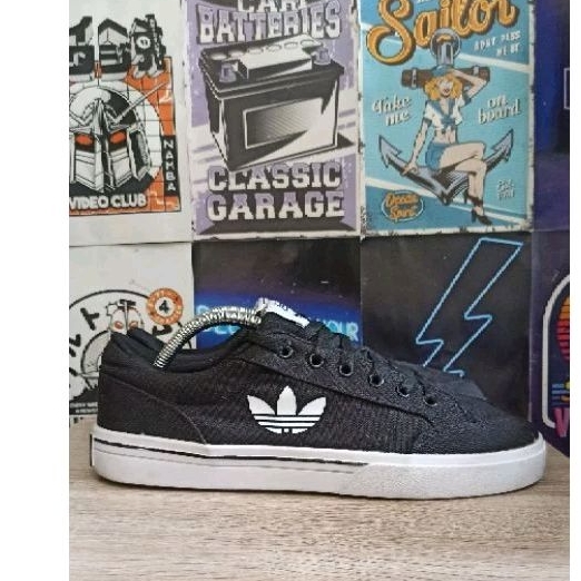 adidas nizza trefoil