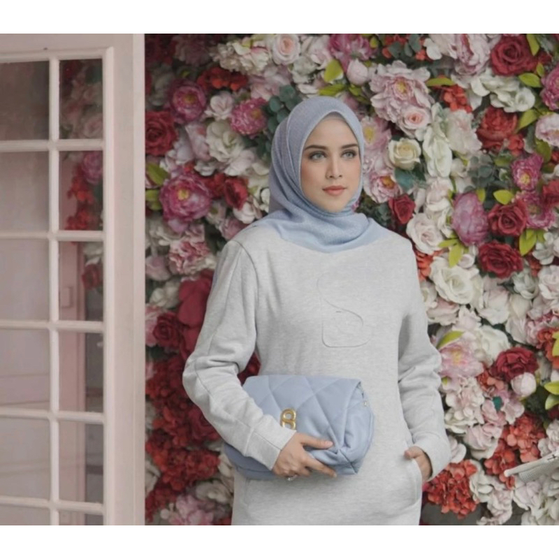 audrey sweatshirt buttonscarves benang jarum preloved