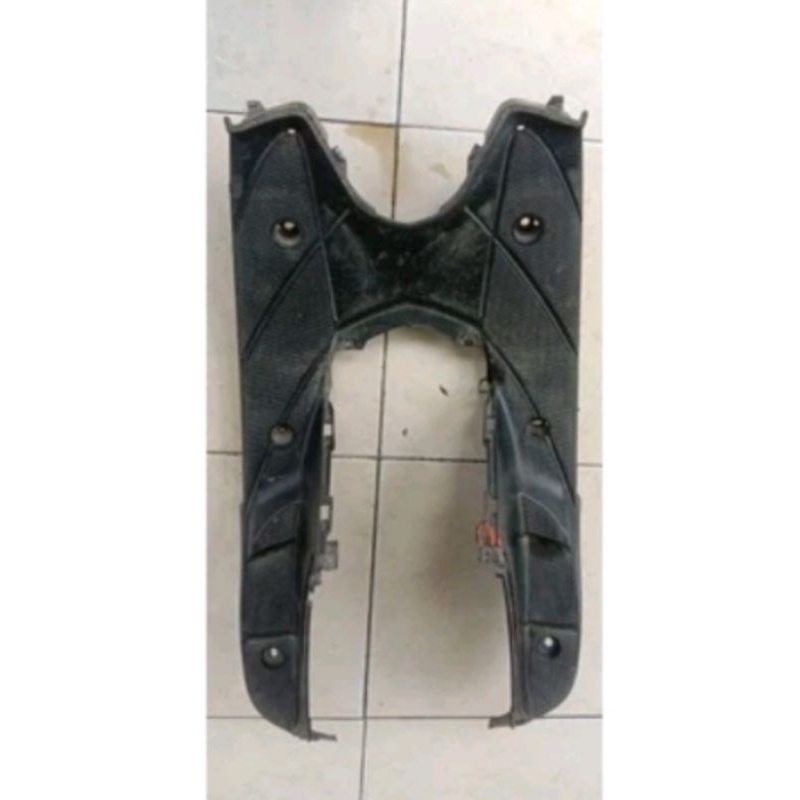 DEK LANTAI Pijekan kaki motor Yamaha Mio smael Mio sporty bekas orginal
