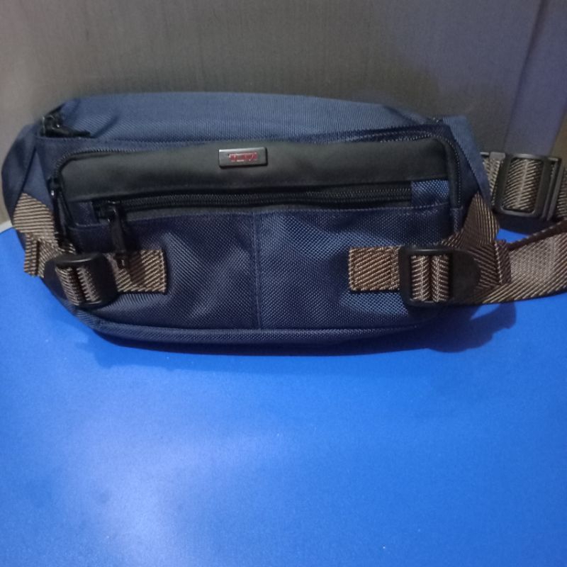 Tas pinggang Tumi baru no preloved