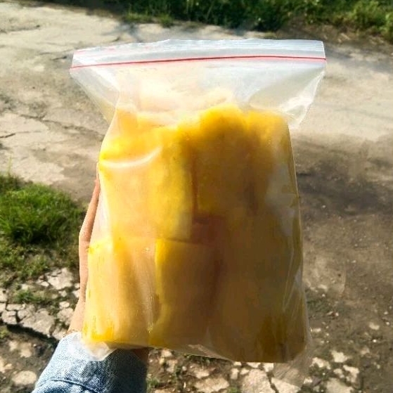 

UBI FROZEN 1KG POTONGAN BESAR