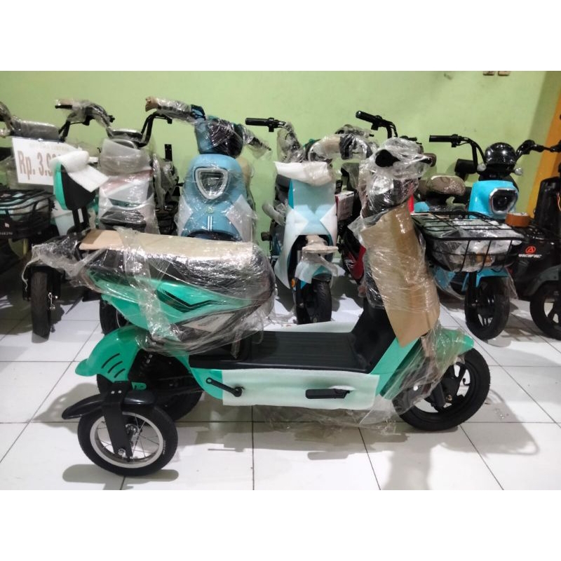 sepeda listrik aghatos modif roda tambahan