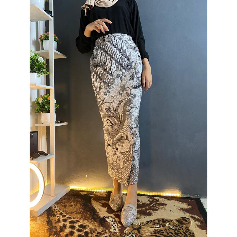 Rok Batik Span Abu. Rok Batik Sarung Abu. Rok Batik Silver. Rok Batik Sarung. Rok Batik Wisuda. Rok 