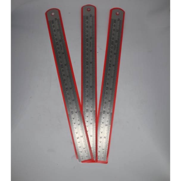 

KODE A8E9 Penggaris Besi 3 cm
