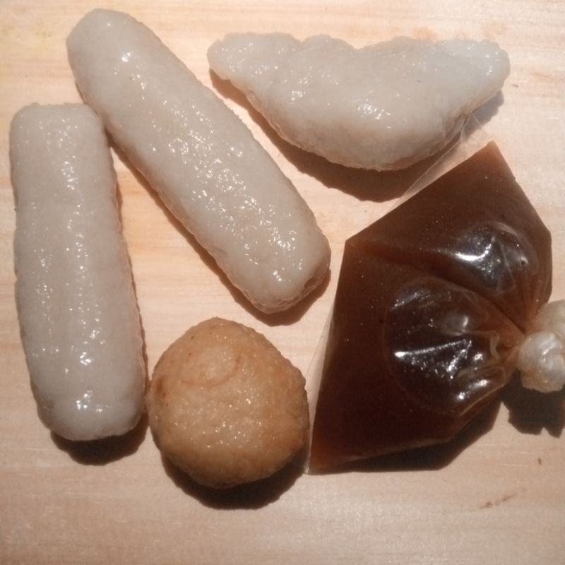 

Halal - Pempek Ikan Tenggiri