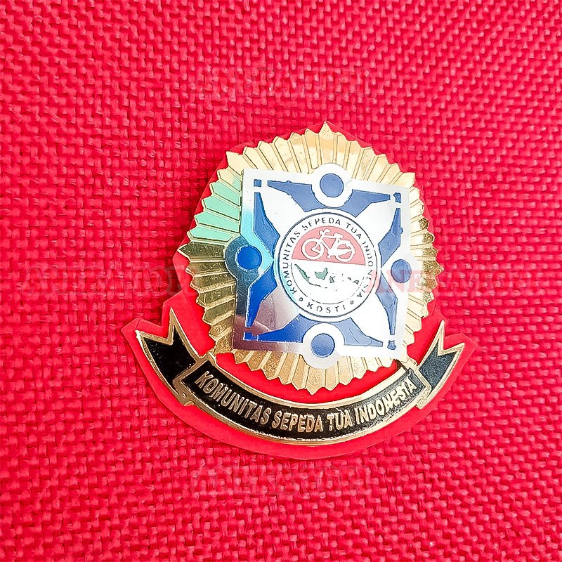 Pin Komunitas Sepeda Tua Pin Kosti Beludru Pin Logo Kosti - Aneka Topi