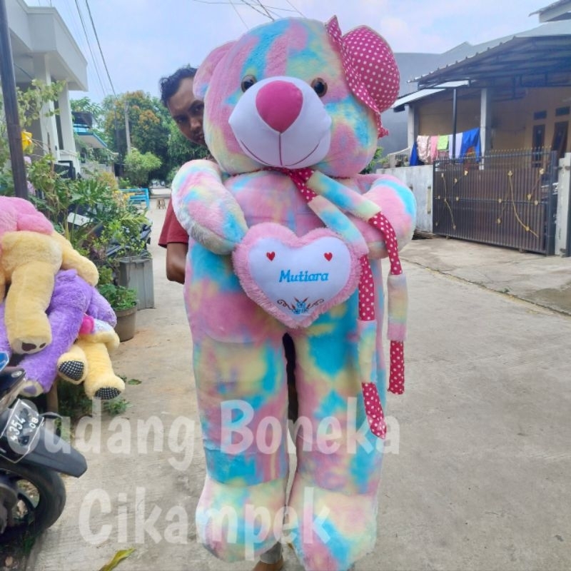 Boneka Teddy Bear Syal Topi Super Jumbo 1,6 Meter Gratis Ukir Nama Atau Print Foto