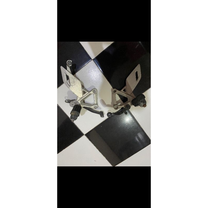 Footstep Cbr 250 CBU thailand original copotan