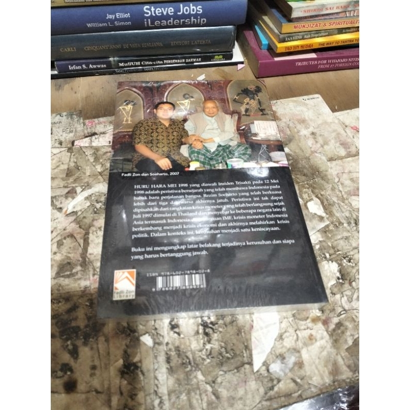 POLITIK HURU HARA MEI 1998 by Fadli Zon