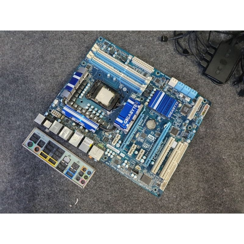 GIGABYTE GA-P55A-UD4P LGA 1156 PROCESSOR I7 860