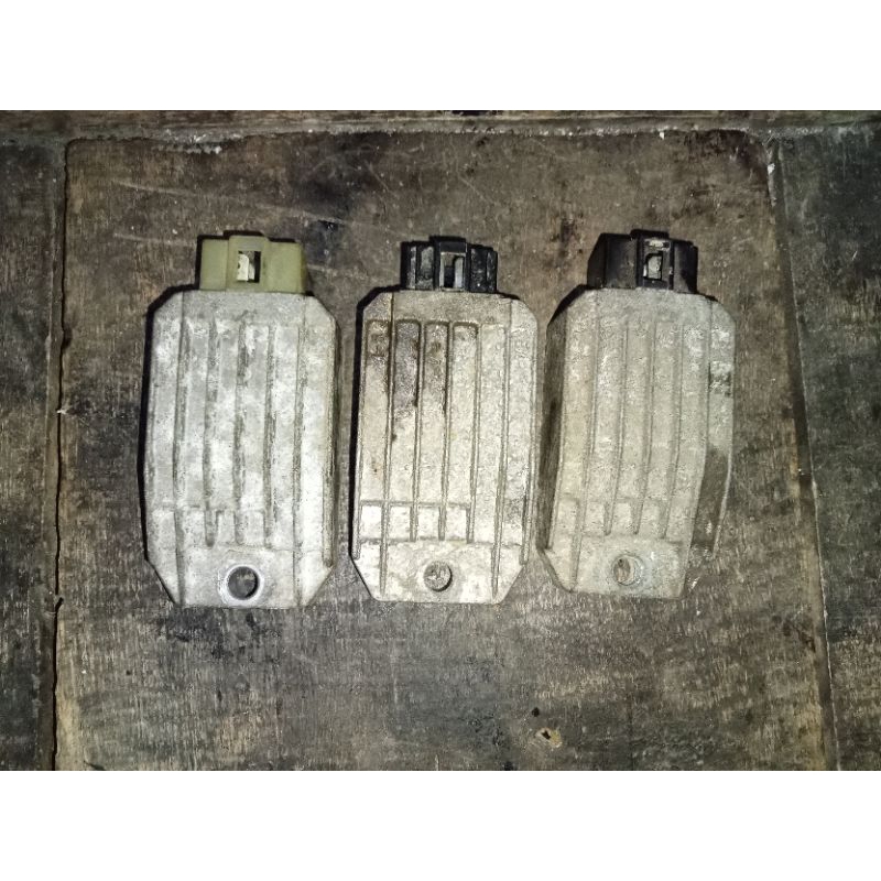 REGULATOR ATAU KIPROK YAMAHA VIXION NEW 2013/2015 ORIGINAL SECOND