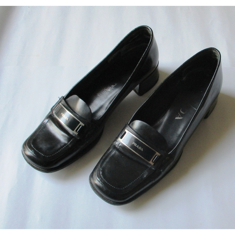 prada square toe loafers