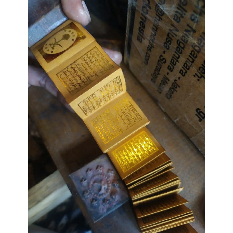 ART L2B Stambul lipat tinta emas