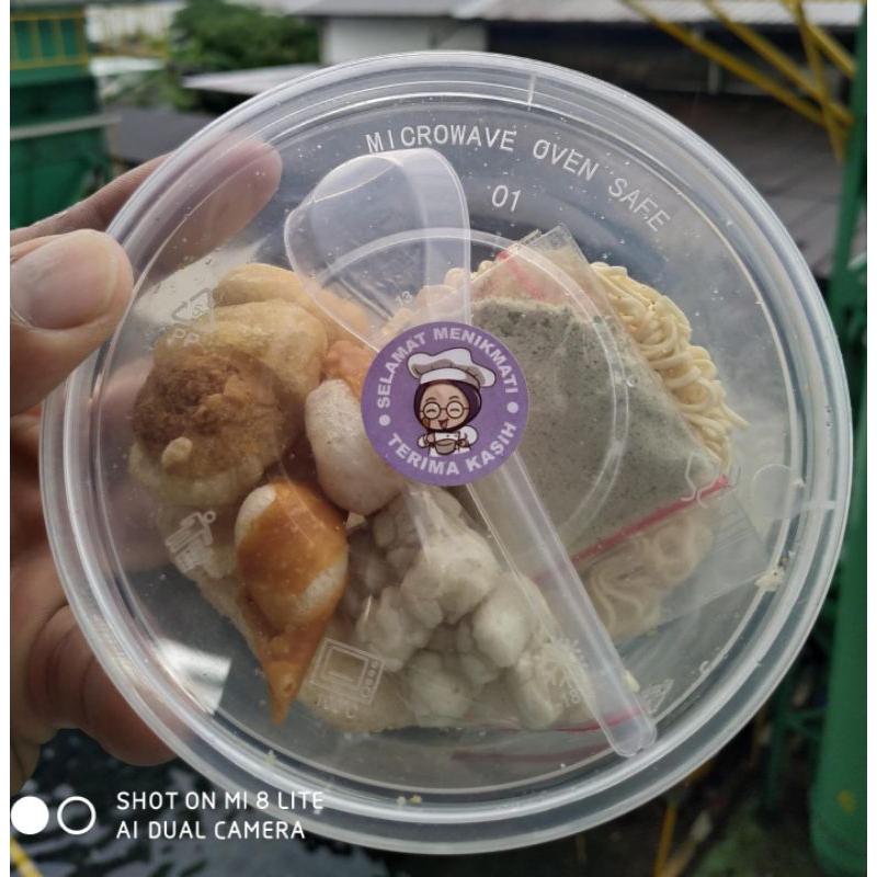 

baso cuanky uhuuy gurih nikmat praktis dan halal(tinggal seduh)
