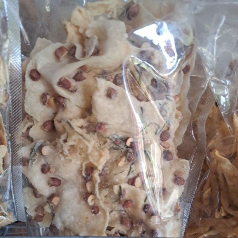 

stick kentang, rempeyek kacang & rempeyek teri