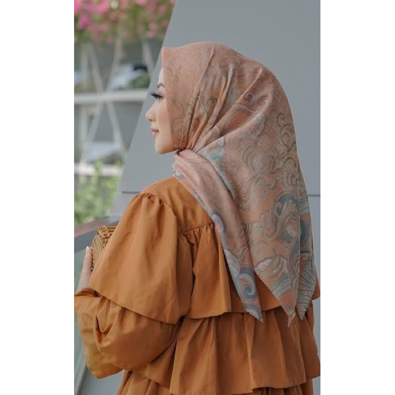 PRELOVED BUTTONSCARVES X ALLYSSA HAWADI WAVE SERIES WARNA SUNSET