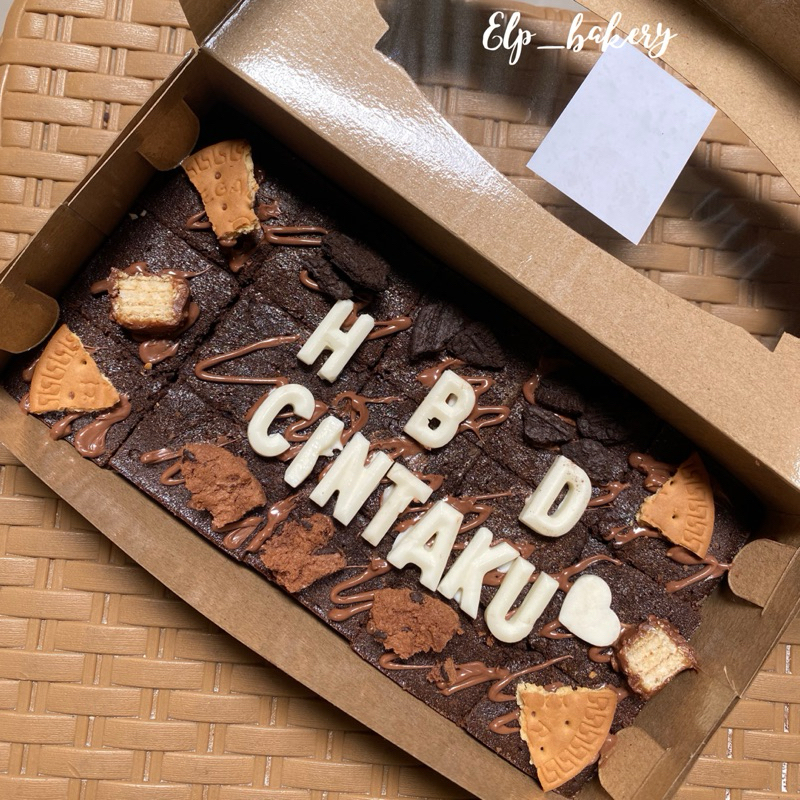 

fudgie brownies nyoklat