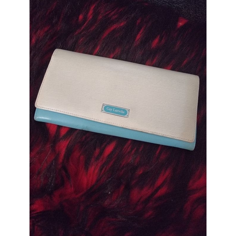 Dompet Guy Laroche