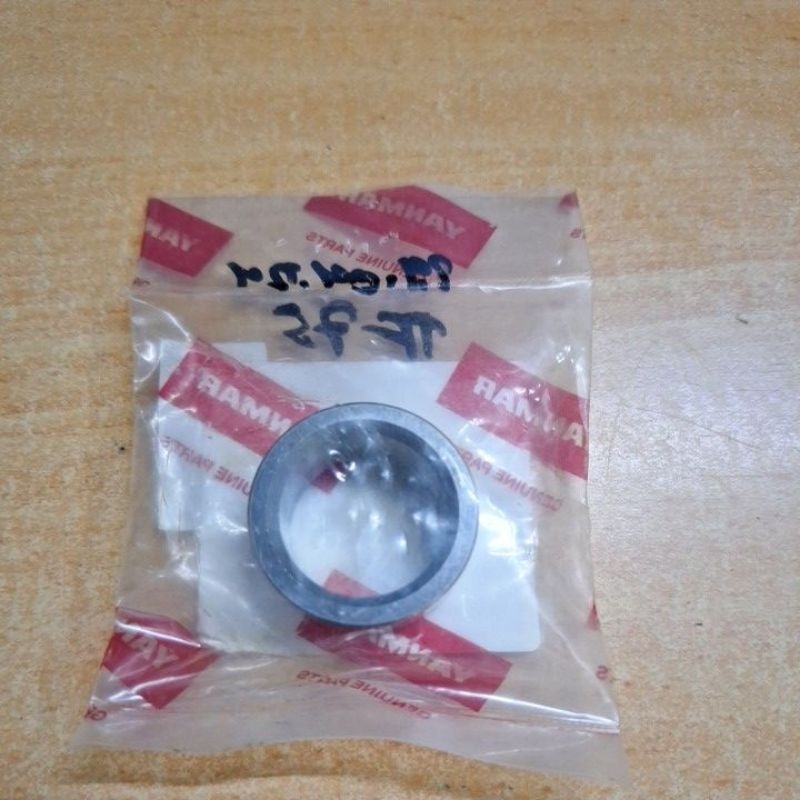 TF65 TF85 TF105 TF155 SLEEVE BUSH GOVERNOR BOSH YANMAR 105300-61600 ORIGINAL ASLI TF55/155