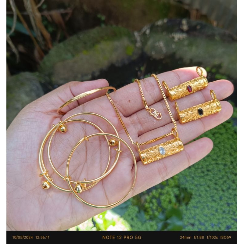 set tiga bulanan bayi alpaka lapis emas