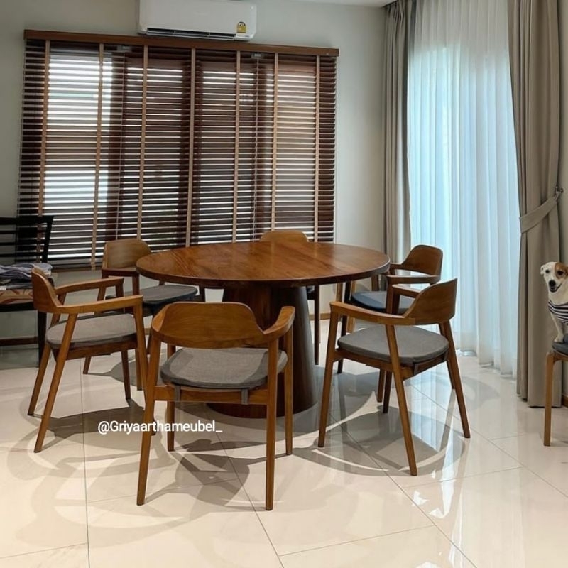 meja makan bundar 6 kursi kayu jati Meja makan minimalis kayu jati