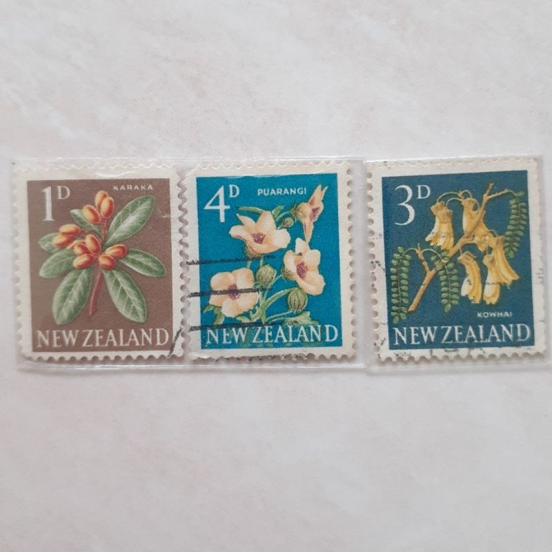 

(A) Perangko New Zealand Pictorial Defenitives 1960-67 Tahun 1960-1967 set 3pcs