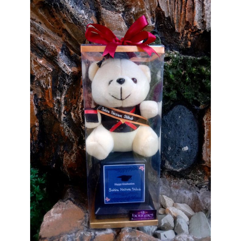 Piala Boneka, Trophy Wisuda, Kado Wisuda, Trophy Boneka