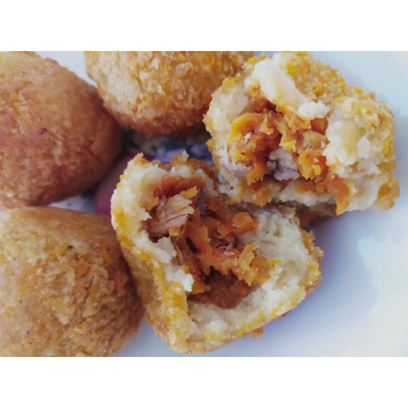 

KROKET KENTANG WORTEL MIX AYAM SUWIR FROZEN