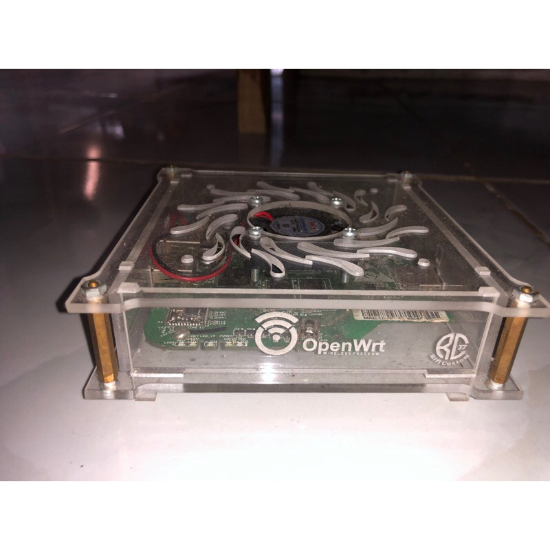 STB HG680p Openwrt custom case akrilik