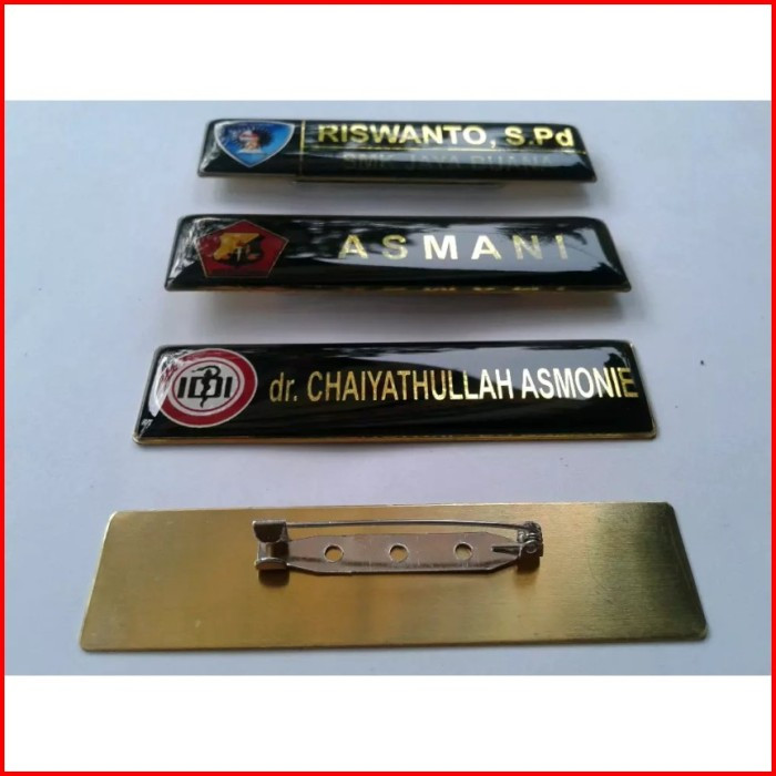 NAMA DADA / NAME TAG KUNINGAN PENITI