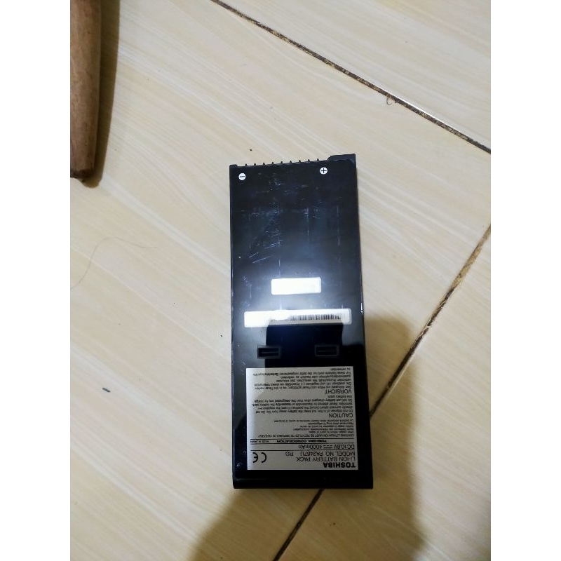 baterai laptop Toshiba jadul isi 9cell