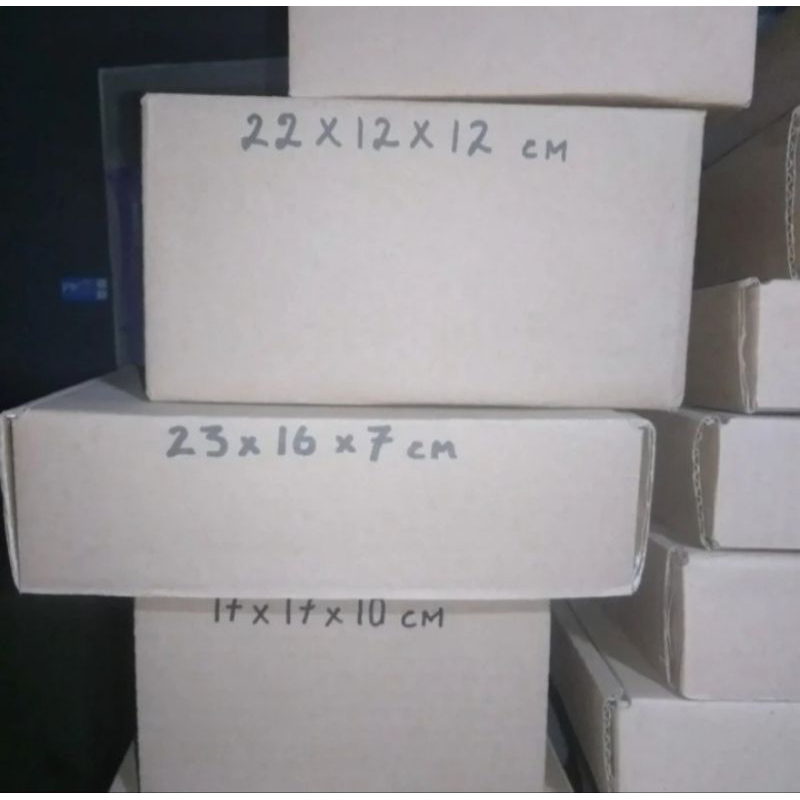 

kardus packing ukuran PxLxT 22x12x12cm