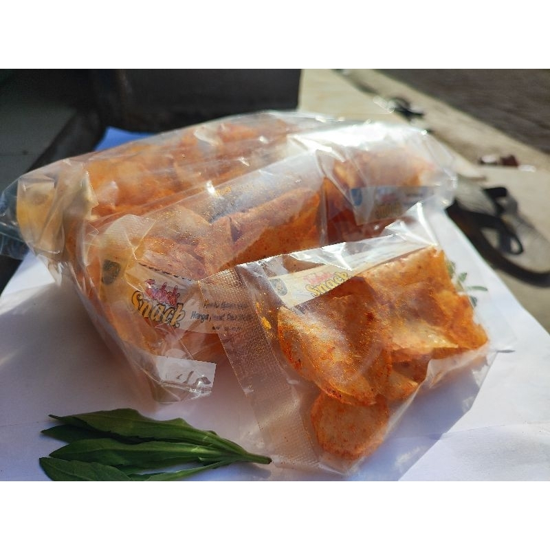

Serba 2000, Basreng, kripik kaca, makroni, mie pedas dll
