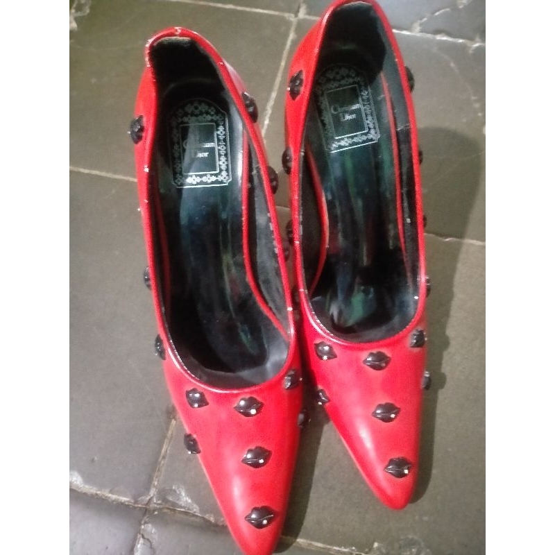 sepatu wanita high heels christian Dior preloved