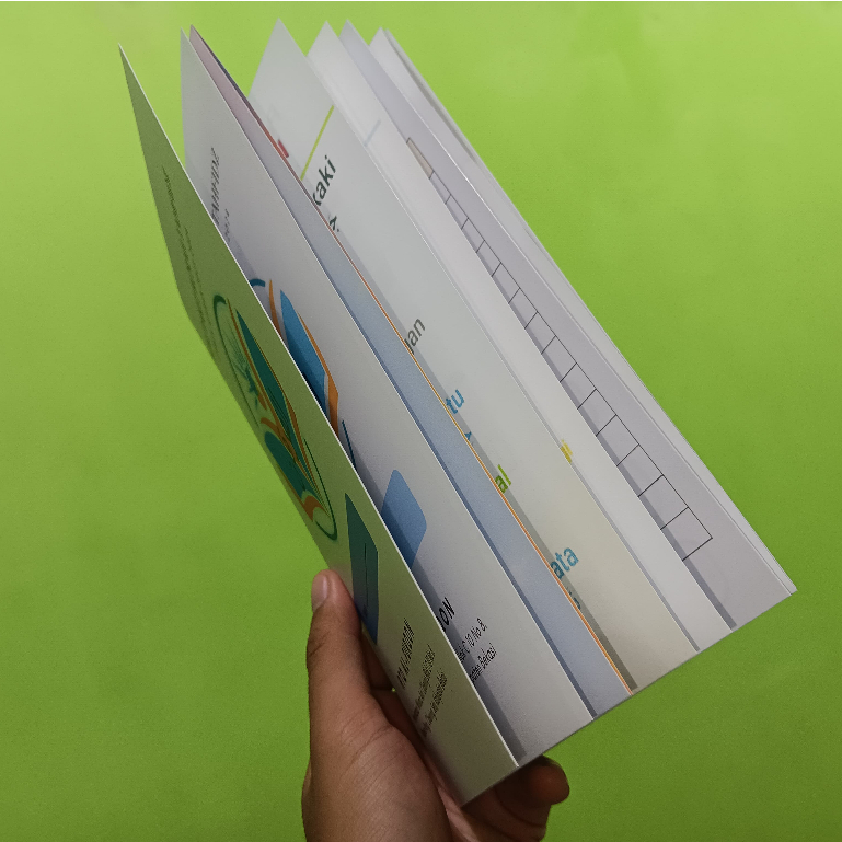 

Cetak Booklet Ukuran A5 Full Warna HVS Jilid Staples