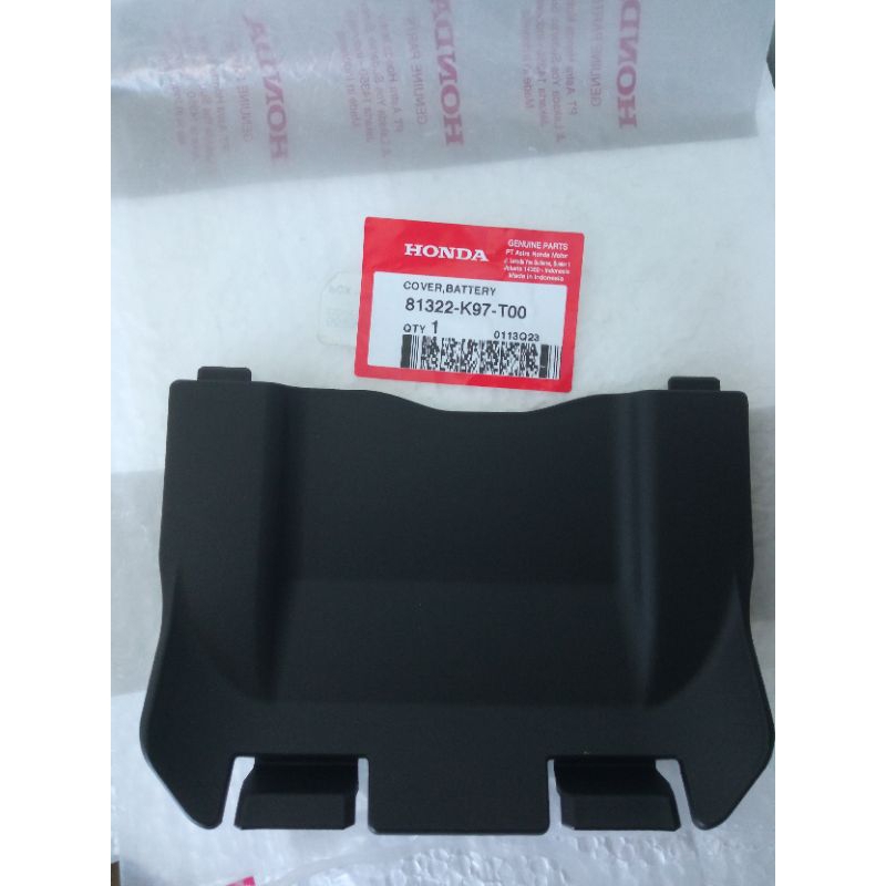 COVER AKI ATAU ACCU PCX 150 LOKAL 2018-2020 ORI AHM