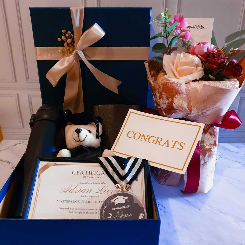 

Graduation Gift } Hadiah Wisuda M Navy by Thegiftbox