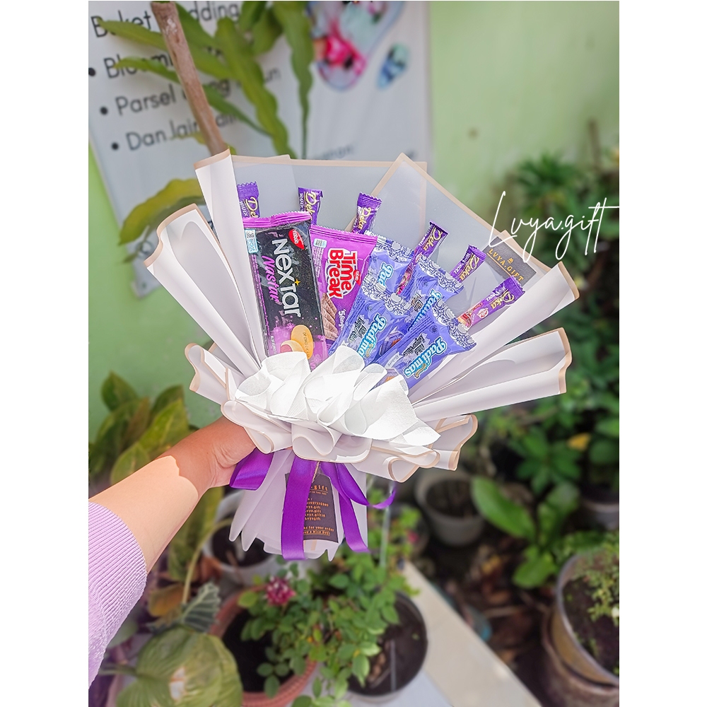 

LVYA.GIFT 4321.70 BUKET SNACK PREMIUM MIX UNTUK WISUDA ULANG TAHUN ANNIVERSARY