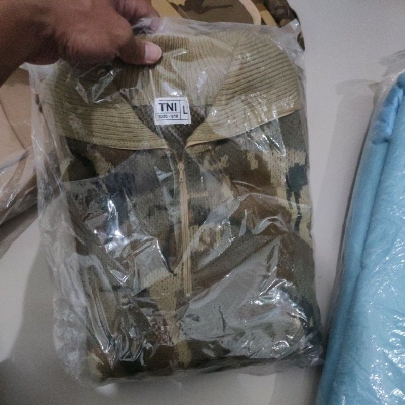 Sweater rajut / jaket loreng gurun lebanon