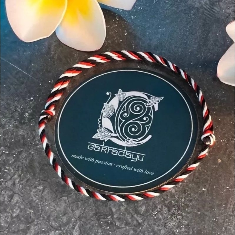 gelang tali tridatu asli Bali/gelang tridatu/gelang Bali asli original murah