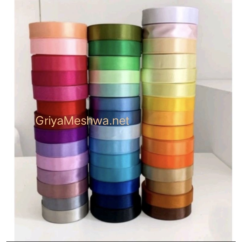 

pita satin uk 3/4 warna bisa req jika di pilihan tidka ada