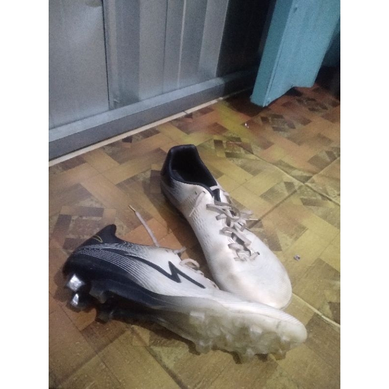 Sepatu Bola Specs MK LS Ultra
