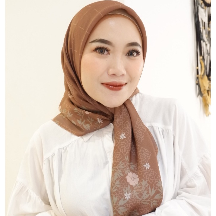 KAYLA SCARF SEGIEMPAT VOAL MOTIF PREMIUM LASERCUT
