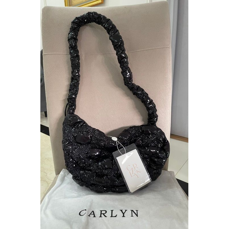 Carlyn Bag Black NBU
