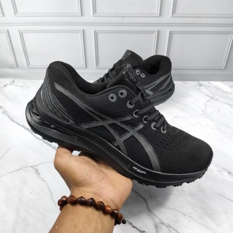 SEPATU RUNNING VOLI KAYANO 29 TRIPLE BLACK PREMIUM
