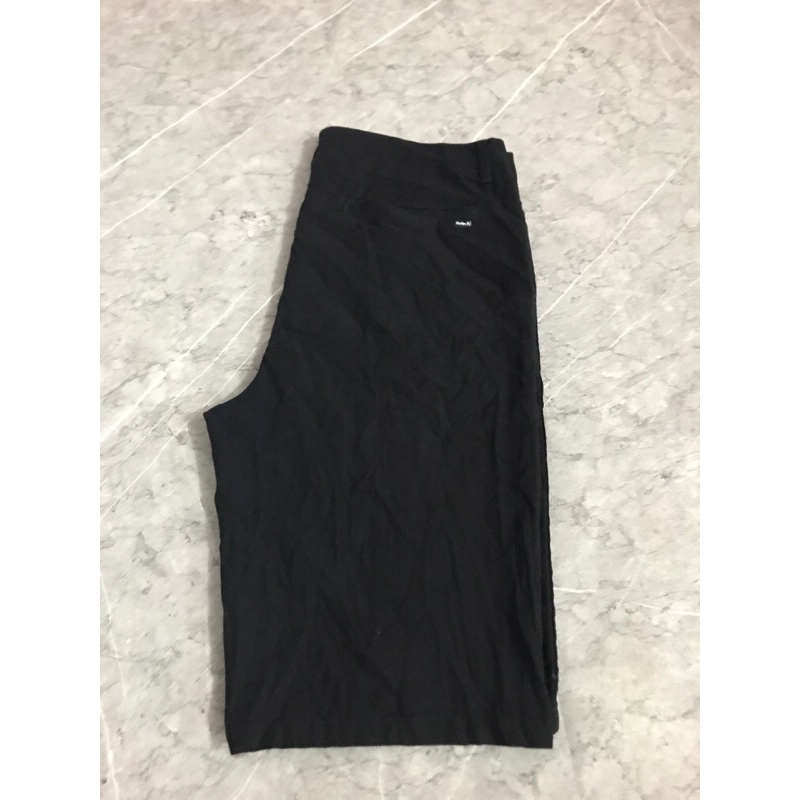 celana pendek Hurley size L second bekas