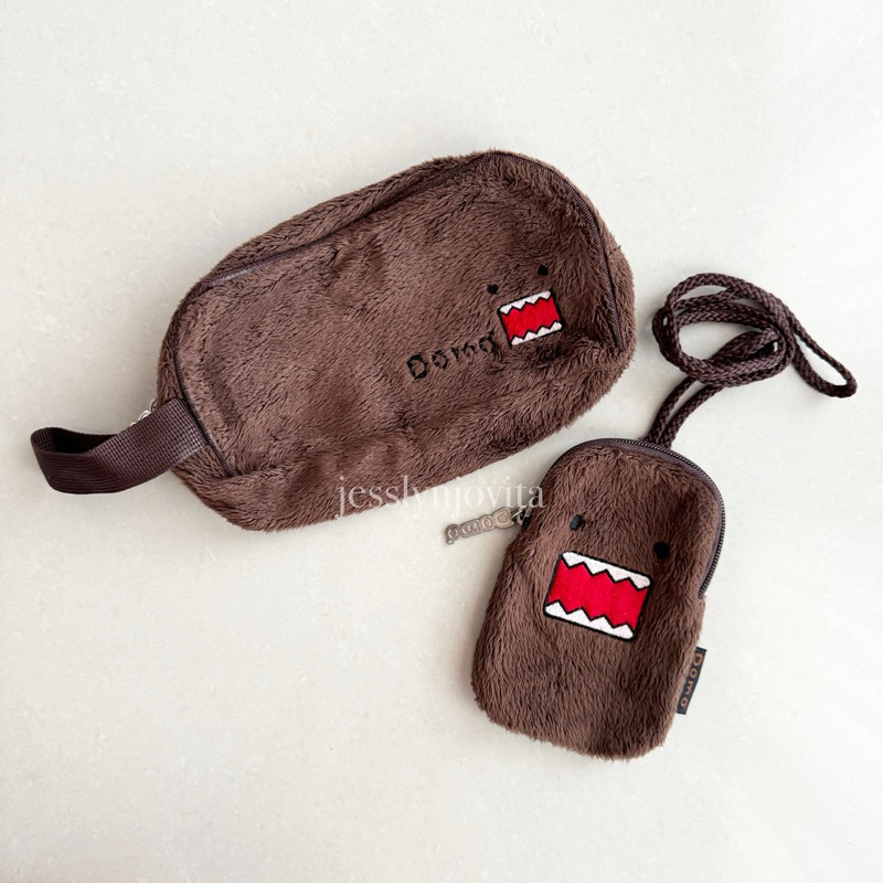 

[READY STOCK] Kotak Pensil / Pouch / Tas Tali Gantung Domo Kun Preloved