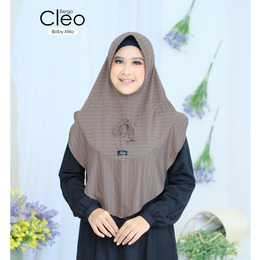 Bergo Cleo Hijab Instan Azamka Bergo Jersey Motif Polka JIlbab Simpel dan Nyaman