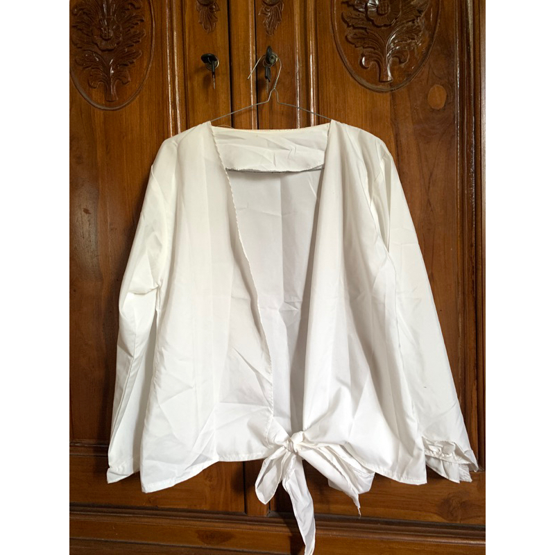blazer putih(preloved)