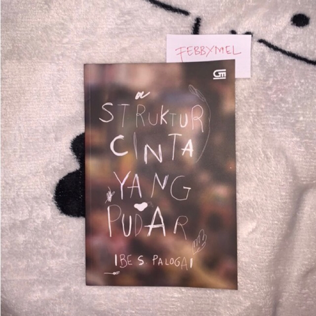 Preloved Novel Struktur Cinta Yang Pudar Original
